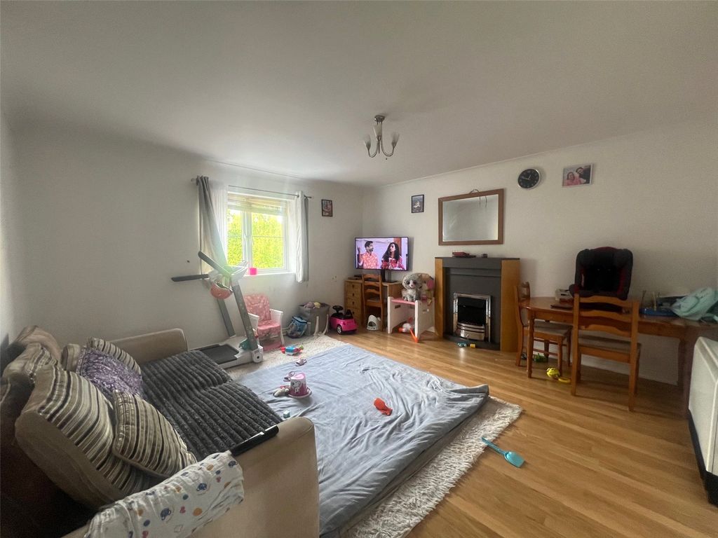 Property photo 3 of 6 Picture No. 07
