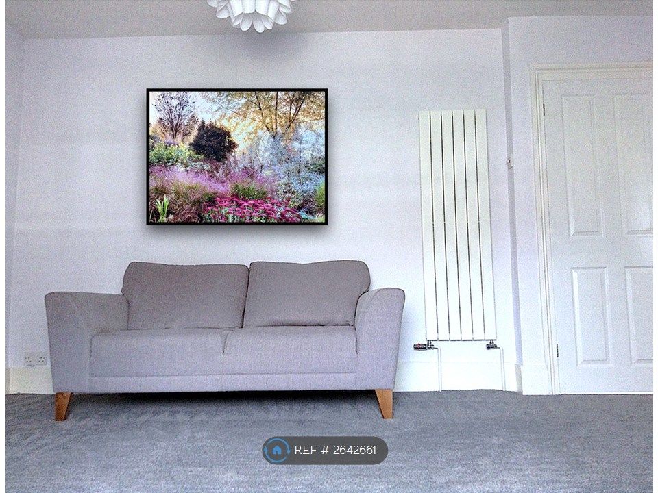 Property photo 1 of 14 Livingroom2