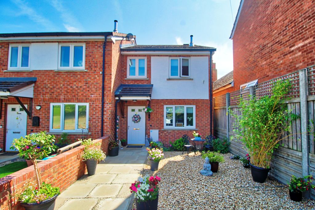 Property photo 1 of 15 Img_0764