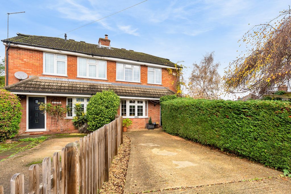 Property photo 2 of 25