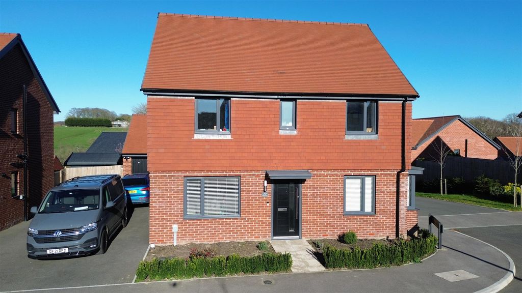 Property photo 1 of 17 Image00001.Jpeg