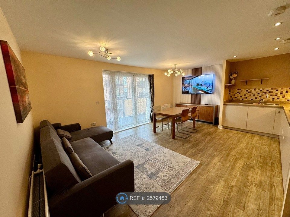 Property photo 3 of 22 Living Room