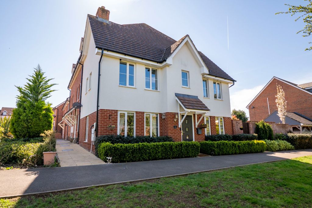 Property photo 1 of 26