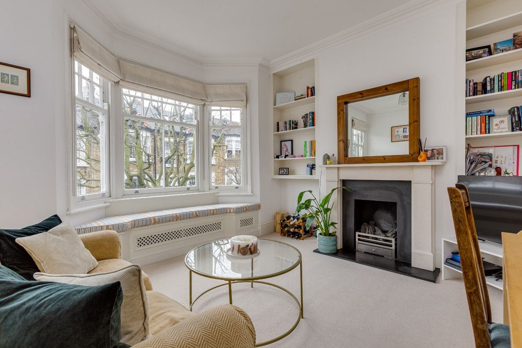 Property photo 2 of 10