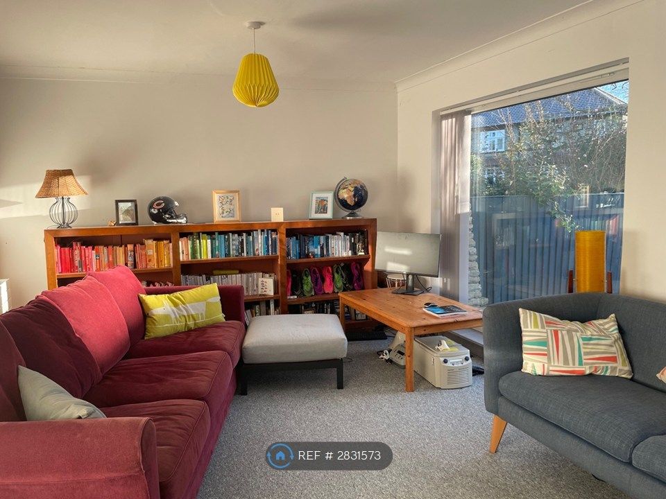 Property photo 2 of 24