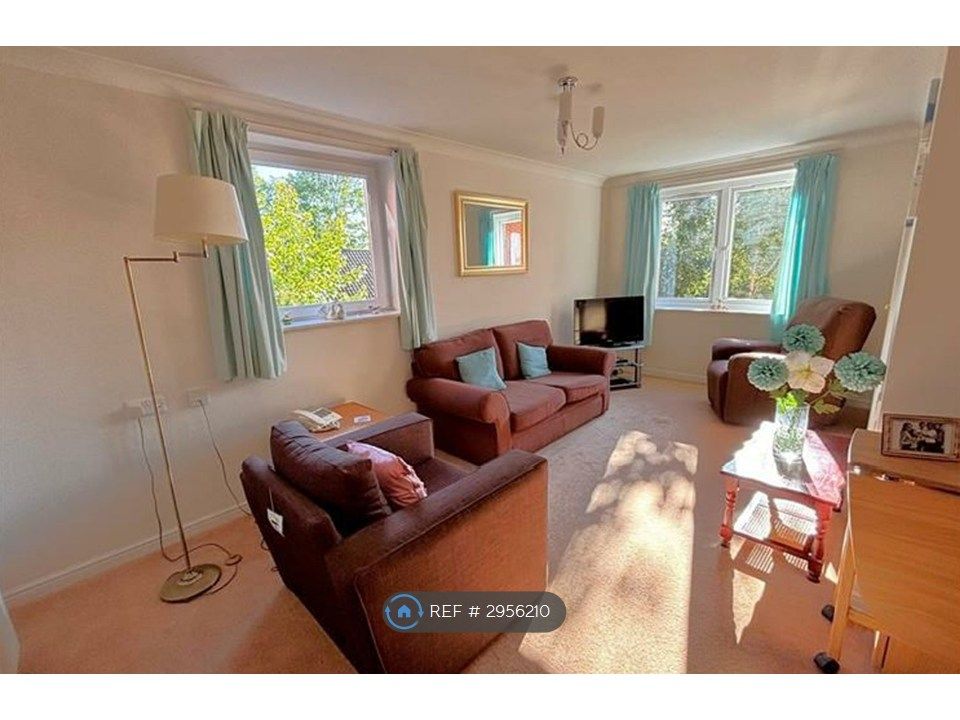 Property photo 3 of 11