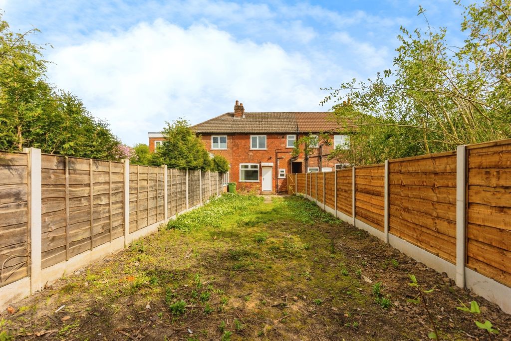 Property photo 2 of 17 Photo