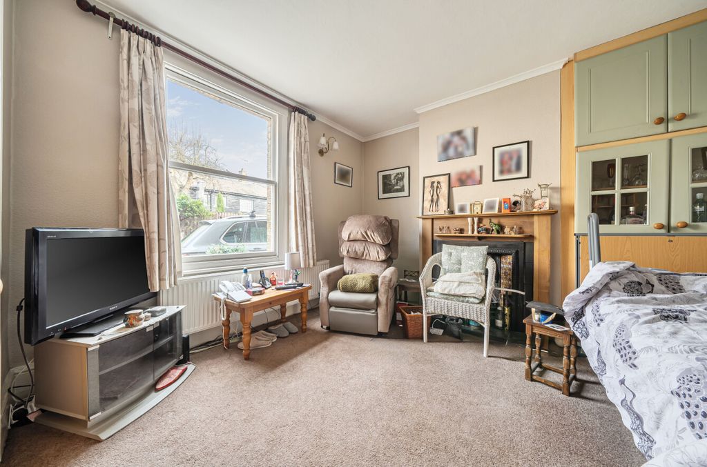 Property photo 2 of 15 Lounge2