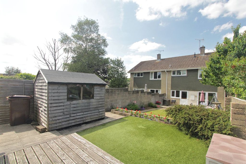 Property photo 1 of 21