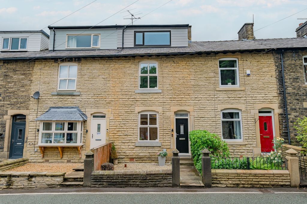 Property photo 2 of 58