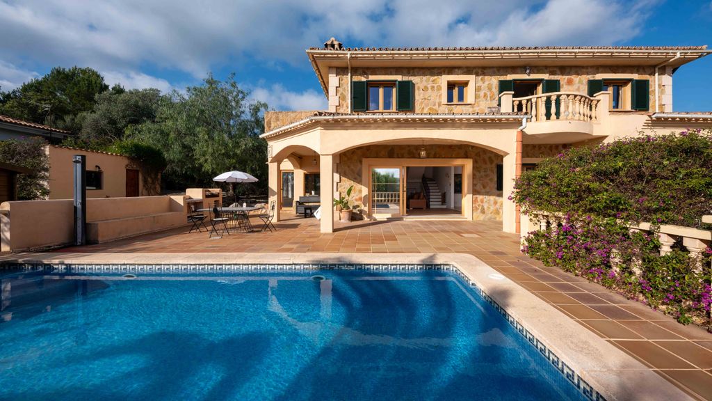 Property photo 2 of 21 002.Jpg