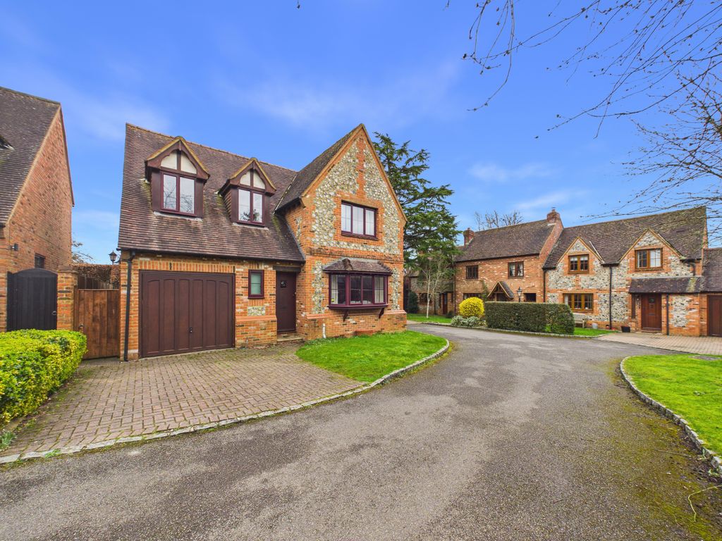 Property photo 1 of 16 Cam02536G0-Pr0074-Still021