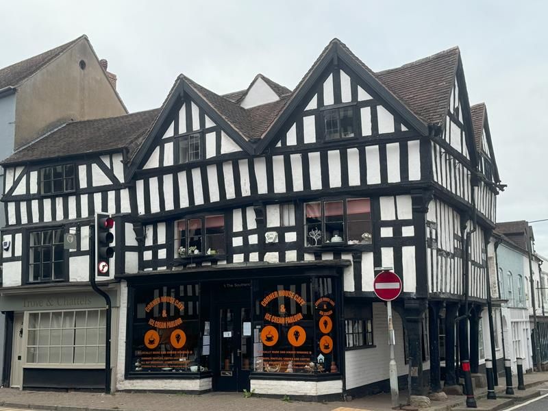 Property photo 1 of 10 Photo 10