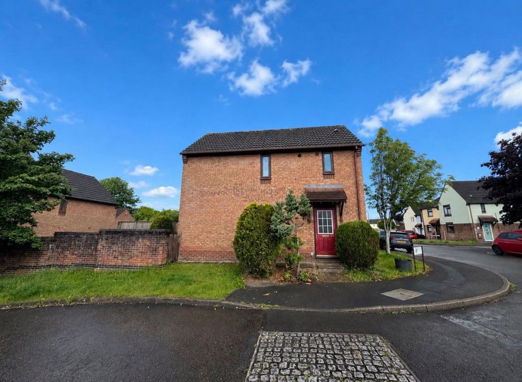 Property photo 1 of 28