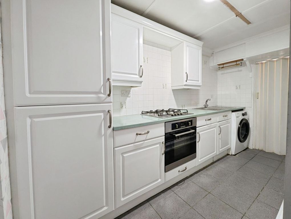Property photo 3 of 12 Photo 10