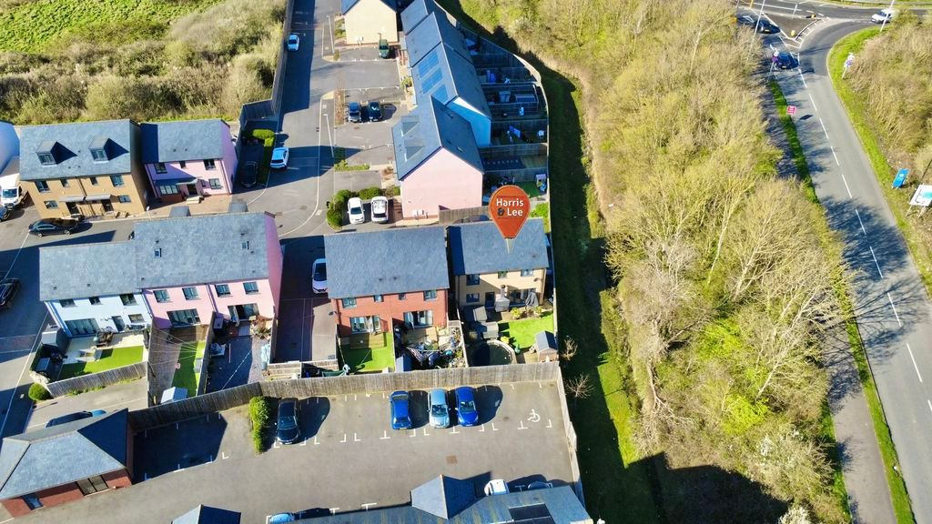 Property photo 2 of 28 Photo 22