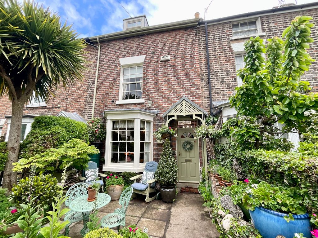 Property photo 1 of 40