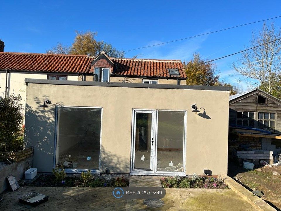 Property photo 2 of 21