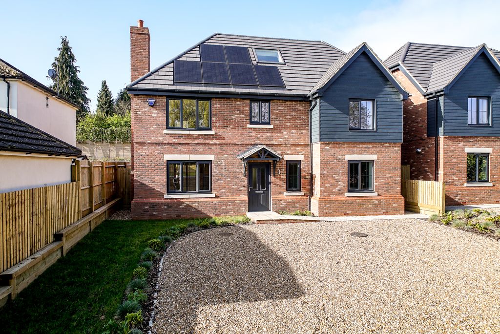 Property photo 1 of 29