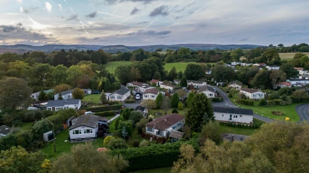 Property photo 2 of 15 15Ea6d1c4A8395Cf2Ad527099A191513.Jpeg