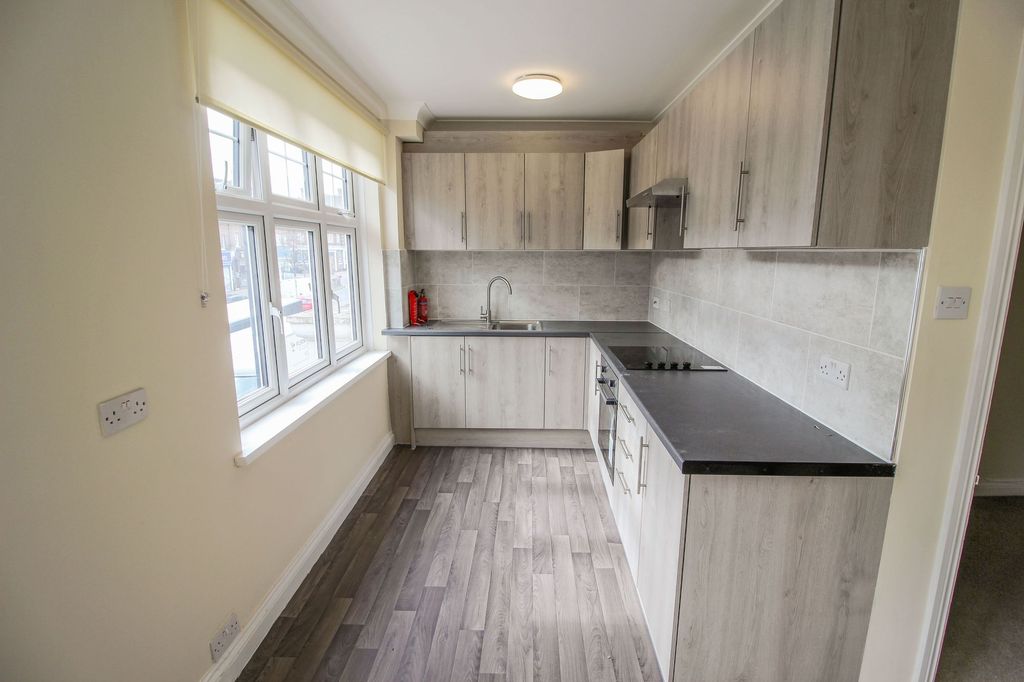 Property photo 1 of 4
