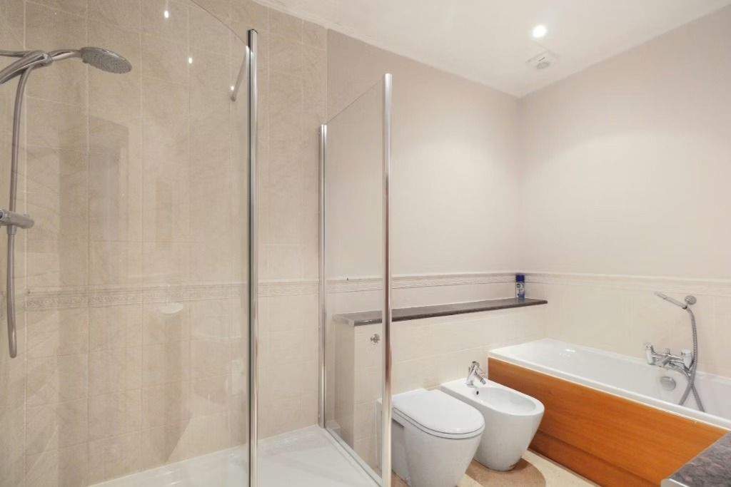 Additional image 7 of 3 bed flat to rent20 Allanwater Apts, Bridge Of Allan, Stirlingshire FK9