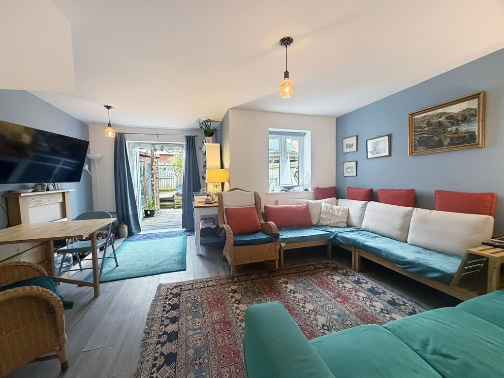 Property photo 2 of 11 Img_1099Dp.Jpg