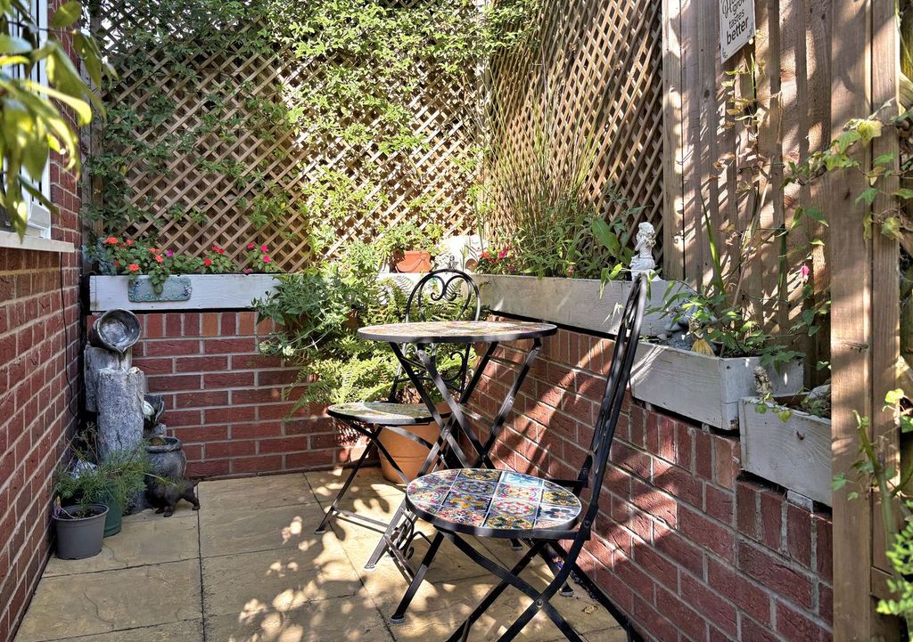 Property photo 3 of 22