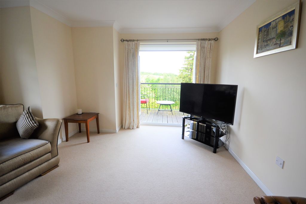 Property photo 3 of 19