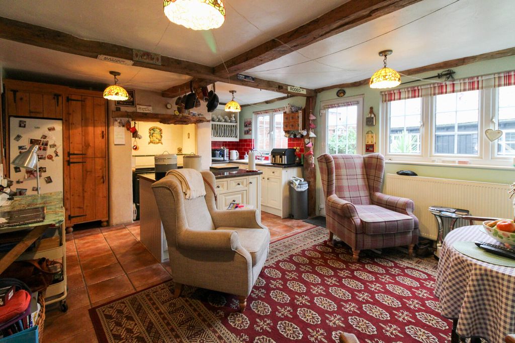 Property photo 3 of 18 Kitchen/Diner