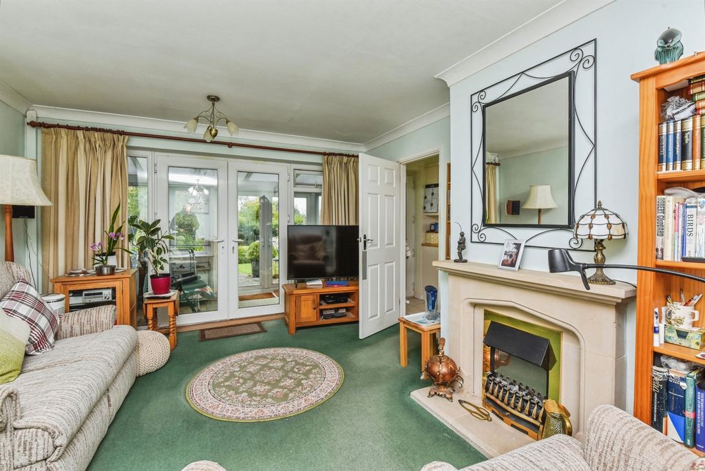 Property photo 3 of 14