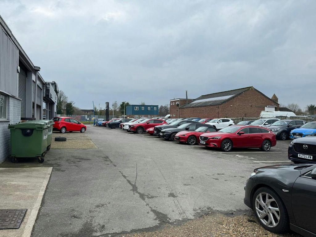 Property photo 2 of 4 Car Park.Jpg