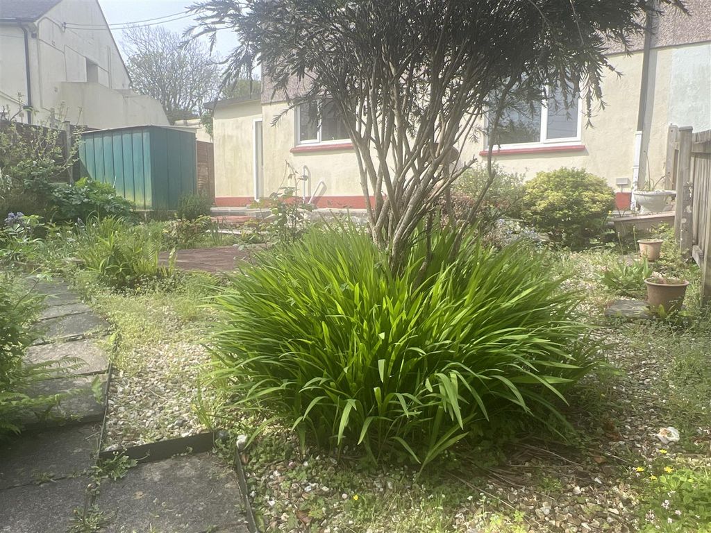 Property photo 2 of 24 Back Garden