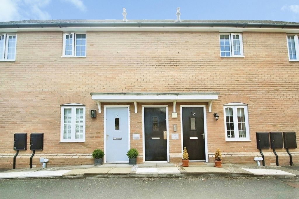 Property photo 1 of 5 Front