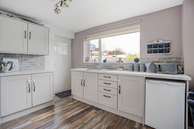 Property photo 3 of 19 Kitchen/Diner