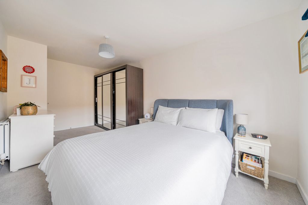 Property photo 3 of 11 1-6Ac651B6d8B2B-1...
