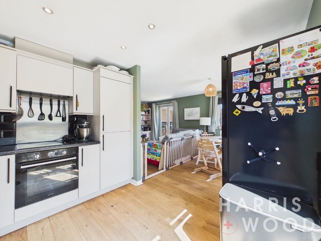 Property photo 3 of 19 5162687