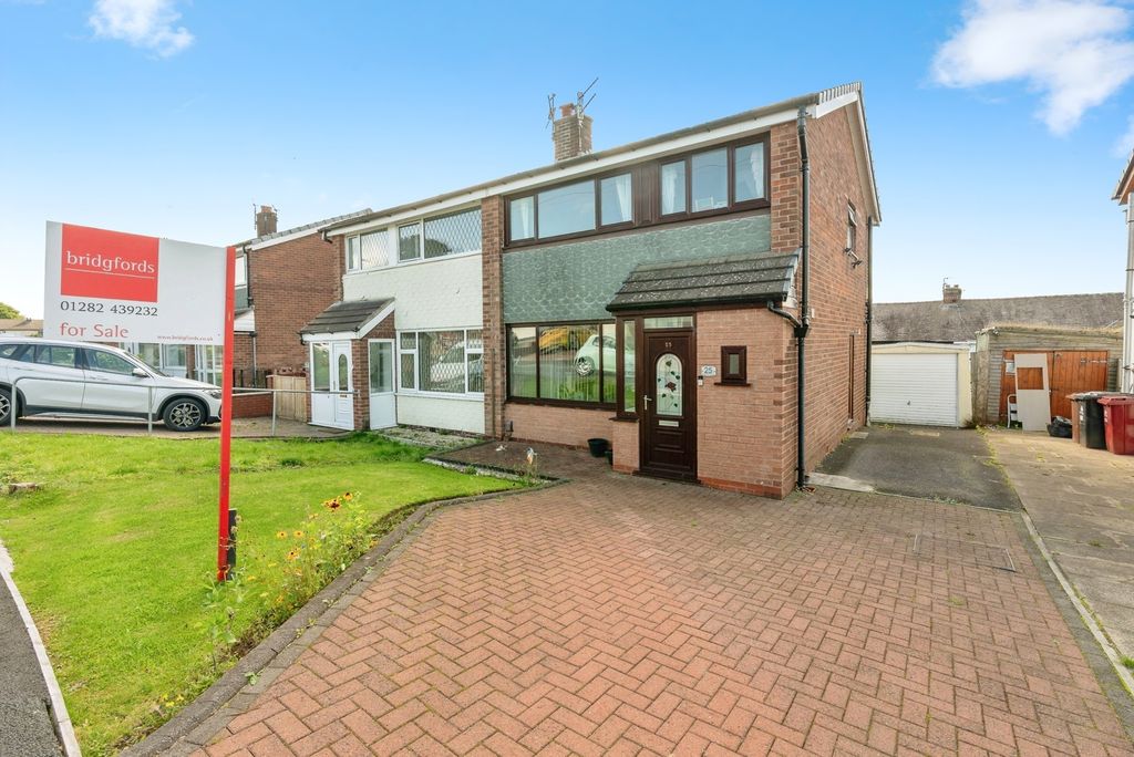 Property photo 1 of 17 Photo