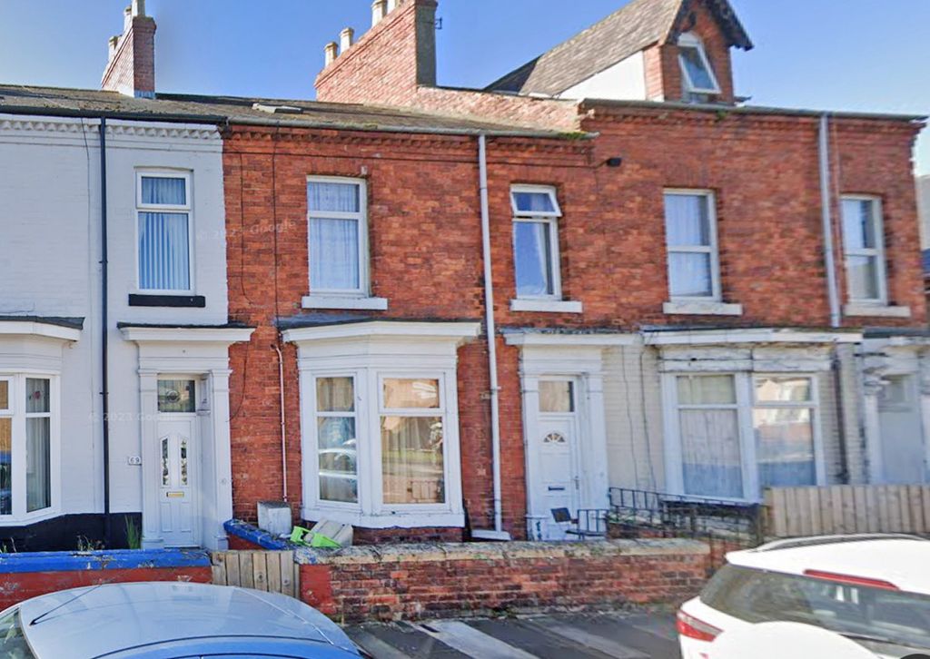 Property photo 1 of 1