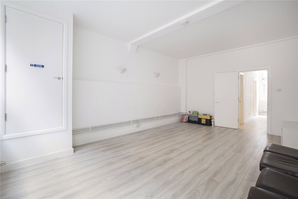 Property photo 3 of 11 Reception Room