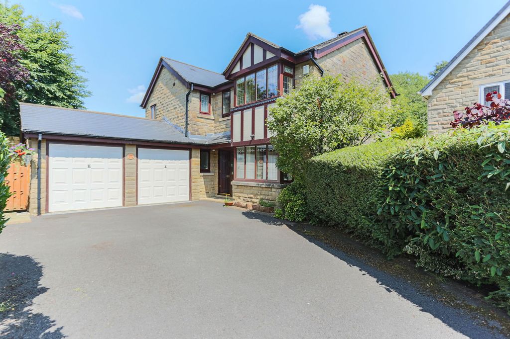 Property photo 1 of 33