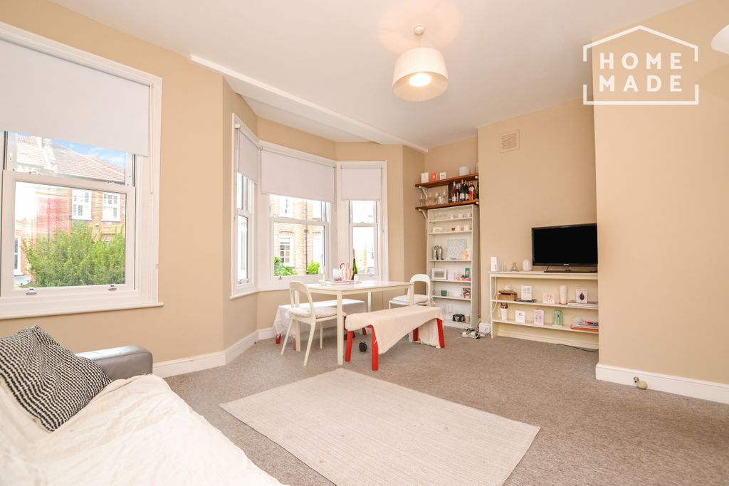 Property photo 2 of 14