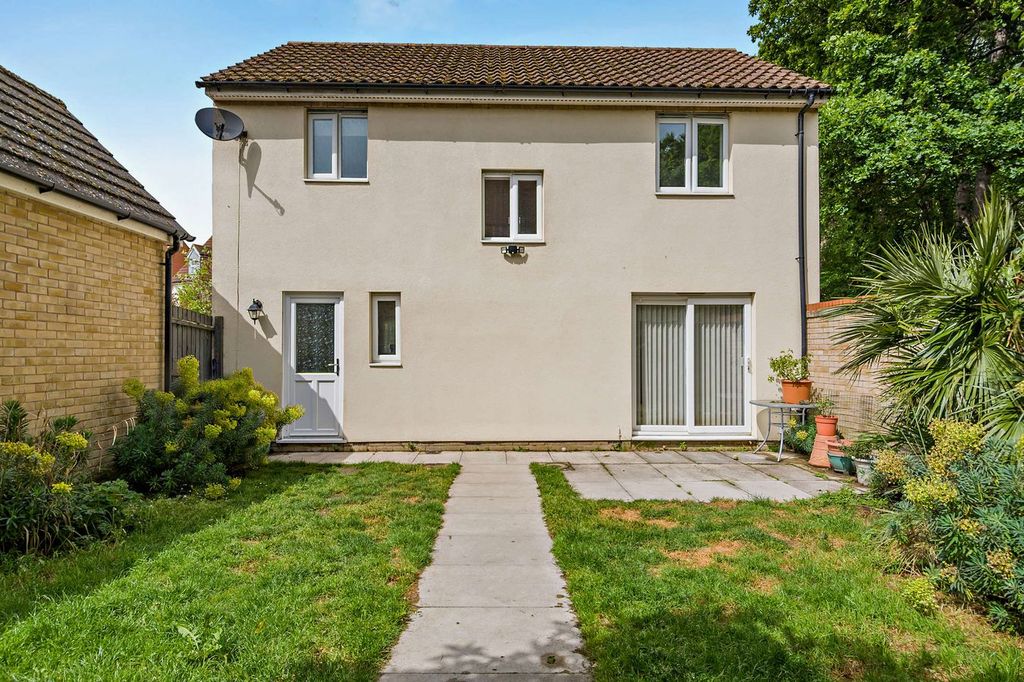 Property photo 1 of 26
