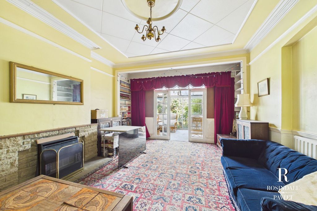 Property photo 2 of 15