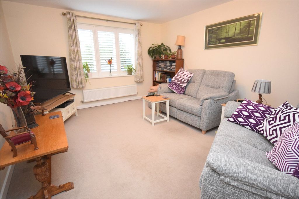 Property photo 3 of 24 Picture No. 11