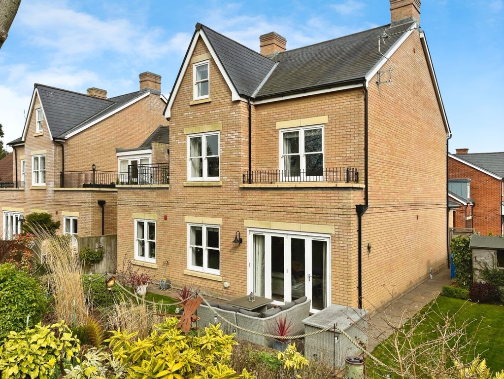 Property photo 1 of 37 3983124