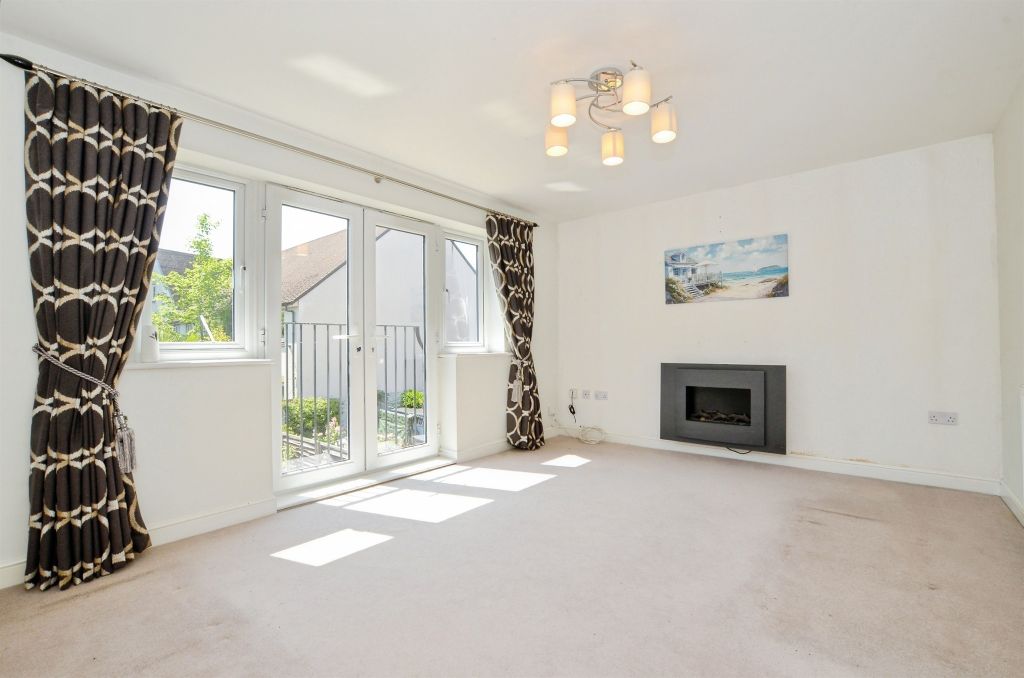 Property photo 3 of 24