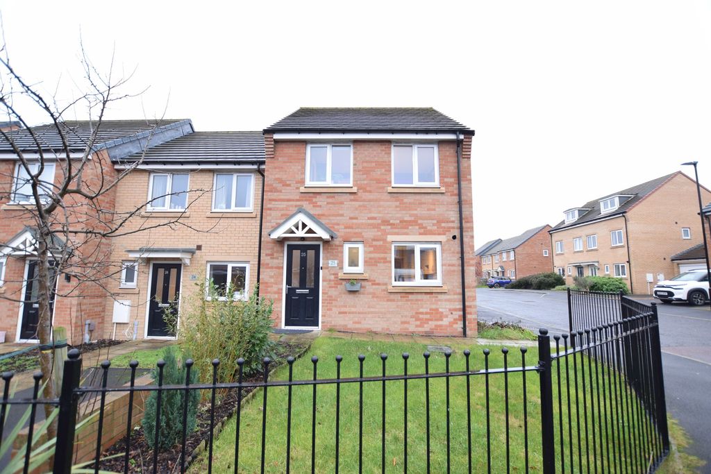 Property photo 1 of 12 External