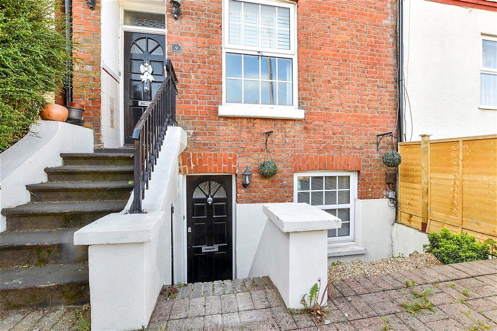 Property photo 1 of 9 External (Web)