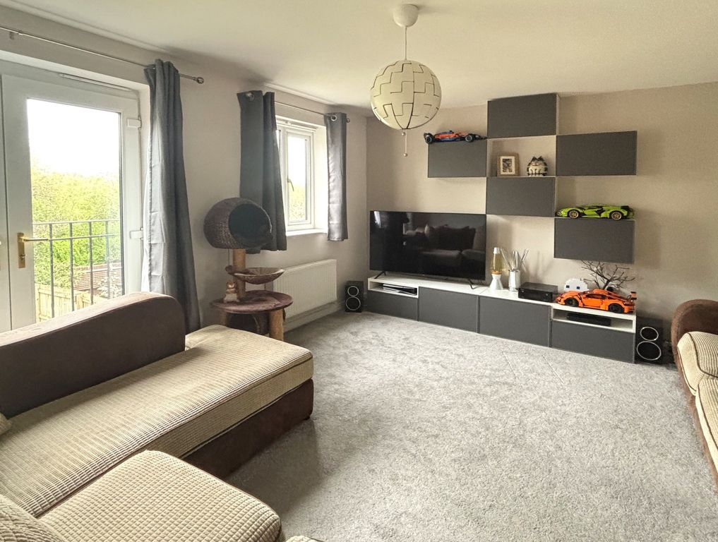 Property photo 2 of 15 Sitting Room 1